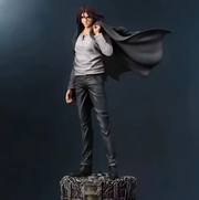 Figurine Attaque des titans - Eren Jaeger Adulte - Magasin Manga