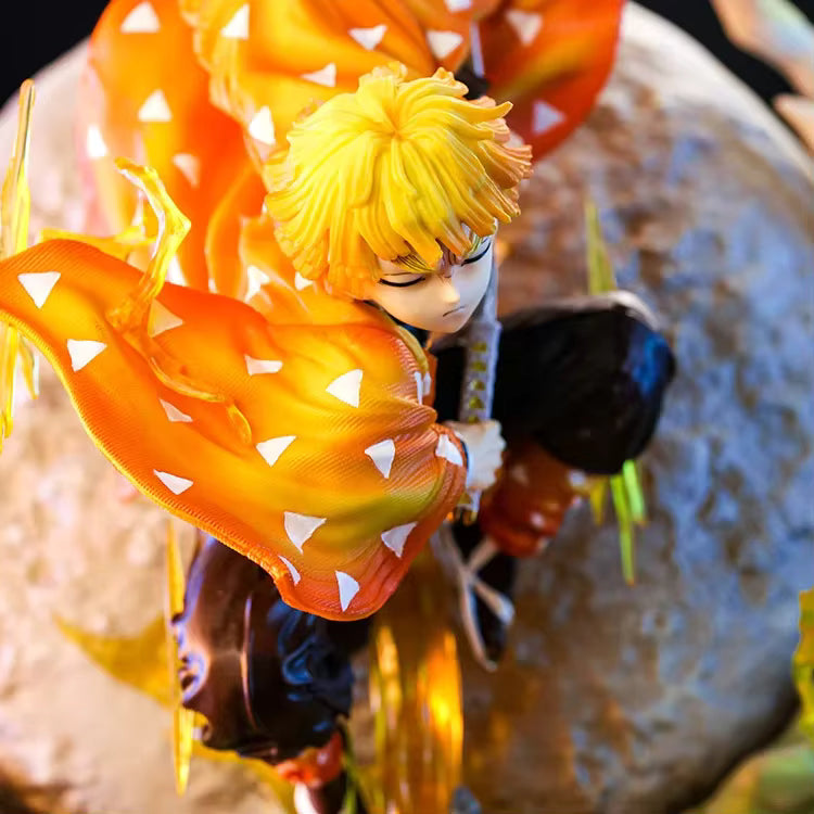 Figurine Demon Slayer - Zenitsu Agatsuma LED Édition Collector Magasin Manga