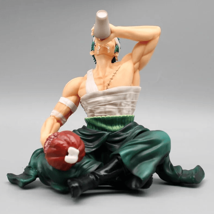 Figurine One Piece Roronoa Zoro Injured Drinking - Magasin Manga
